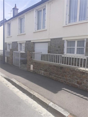 maison individuelle à la vente -   35300  FOUGERES, surface 91 m2 vente maison individuelle - UBI440955893